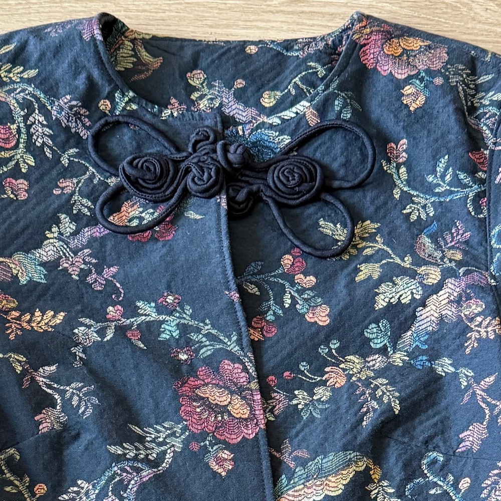Vintage frog closure brocade jacquard Floral embroidered